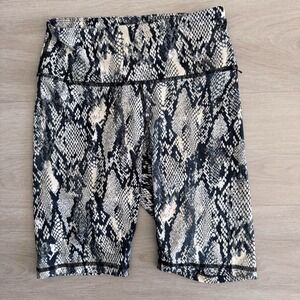 Rae Mode Womens Snakeskin Biker Shorts High Rise Stretch Size Small